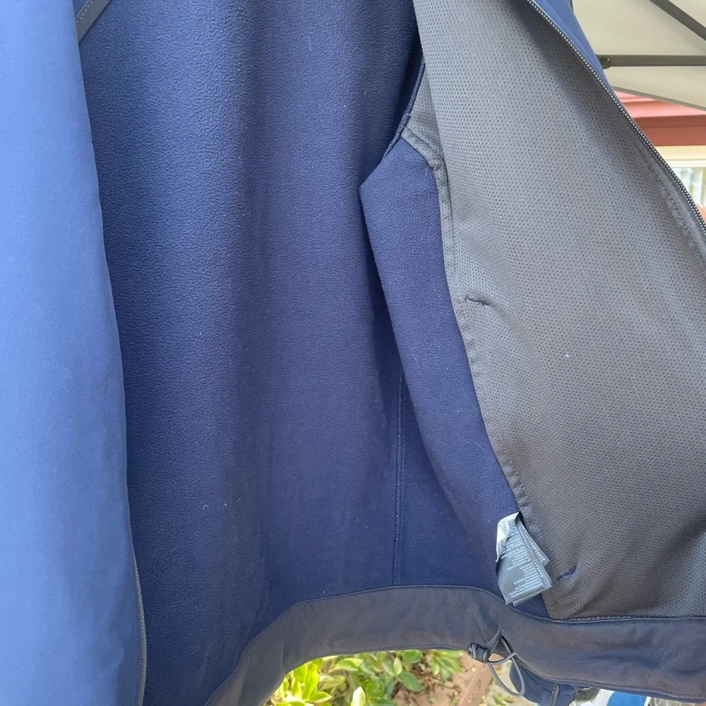 The North Face Navy Softshell‎ Jacket